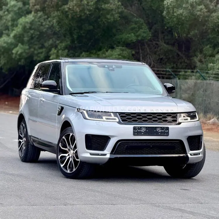 Land Rover Range Rover Sport 2018 for Sale in Ajman Image-3