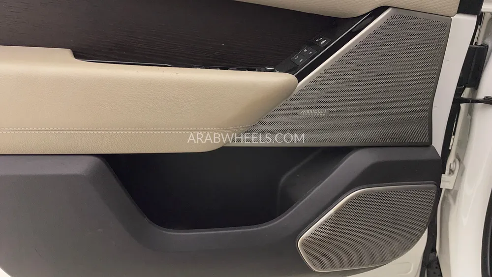 لاند روفر رينج روفر فيلار 2018 for Sale in دبي Image-23