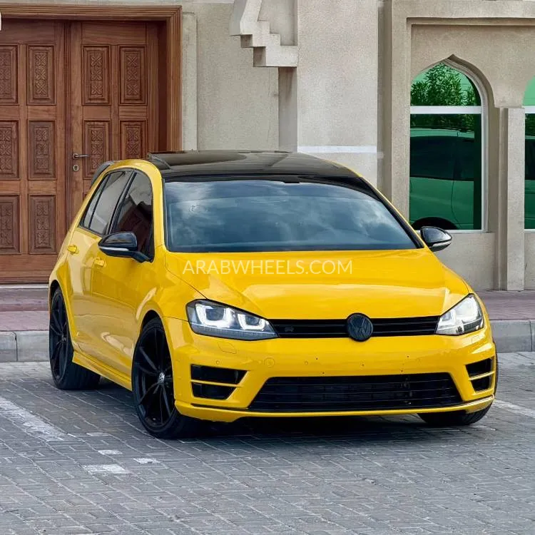 Volkswagen Golf R 2017 for Sale in Ajman Image-3