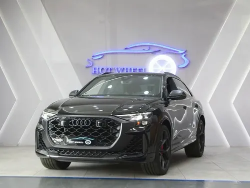 Audi RS Q8 4.0L TFSI V8 quattro 2025