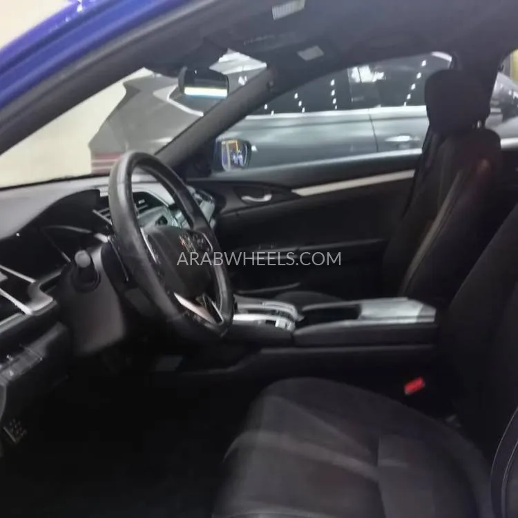 Honda Civic 2019 for Sale in Ajman Image-6