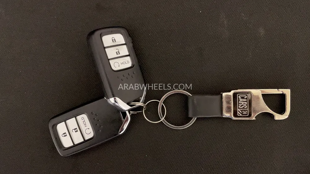 Honda CR-V 2019 for Sale in Dubai Image-30