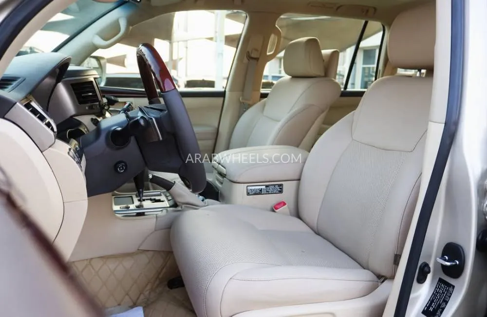 Lexus LX 2014 for Sale in Sharjah Image-6