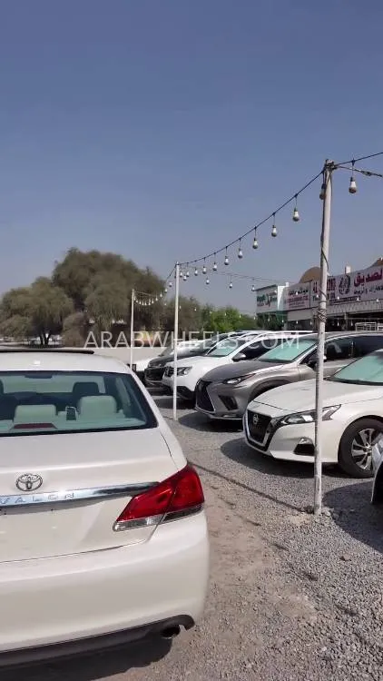 Toyota Avalon 2011 for Sale in Ras Al Khaimah Image-9