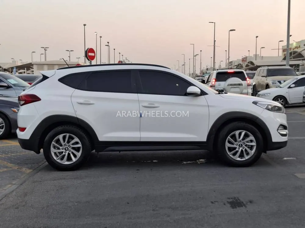Hyundai Tucson 2017 for Sale in Sharjah Image-5