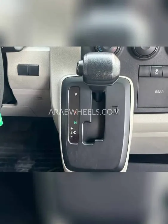 تويوتا هايس 2021 for Sale in رأس الخيمة Image-32