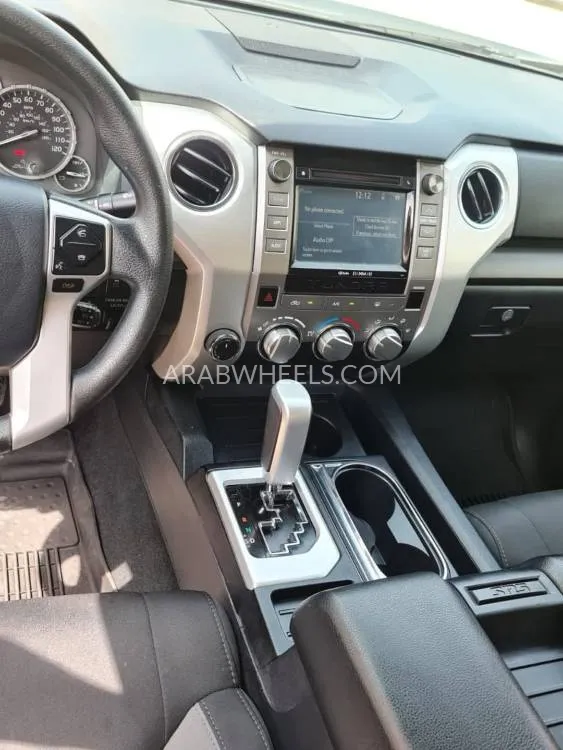 Toyota Tundra 2016 for Sale in Sharjah Image-5