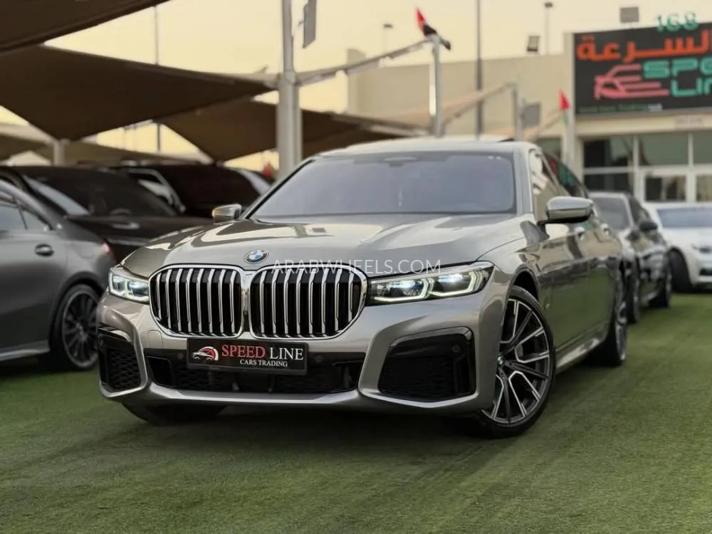 بي إم دبليو الفئة السابعة 2022 for Sale in الشارقة Image-3