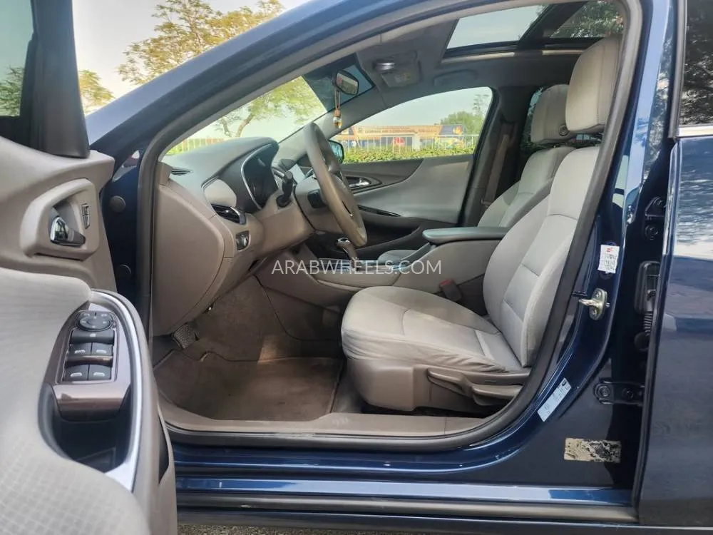 Chevrolet Malibu 2019 for Sale in Dubai Image-3