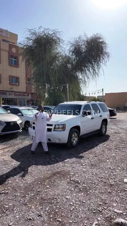 Chevrolet Tahoe 2011 for Sale in Ras Al Khaimah Image-2