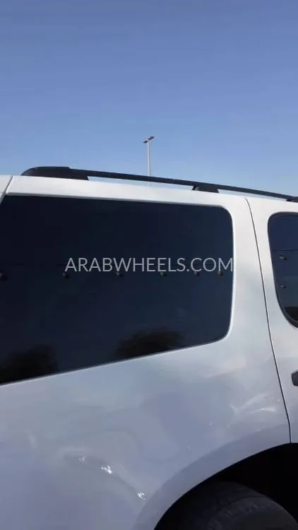 Chevrolet Tahoe 2011 for Sale in Ras Al Khaimah Image-31