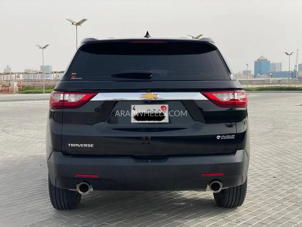 Chevrolet Traverse 2020 for Sale in Ajman Image-3