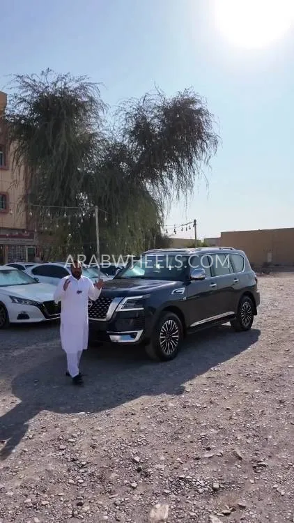 Nissan Patrol 2022 for Sale in Ras Al Khaimah Image-2