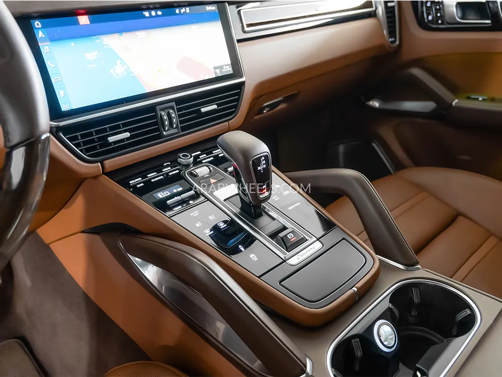 Porsche Cayenne 2020 for Sale in Dubai Image-9