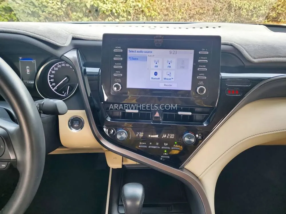 Toyota Camry 2023 for Sale in Dubai Image-5