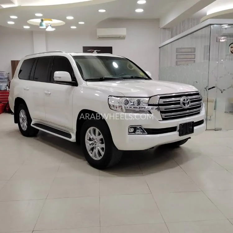 Toyota Land Cruiser 2020 for Sale in Sharjah Image-3