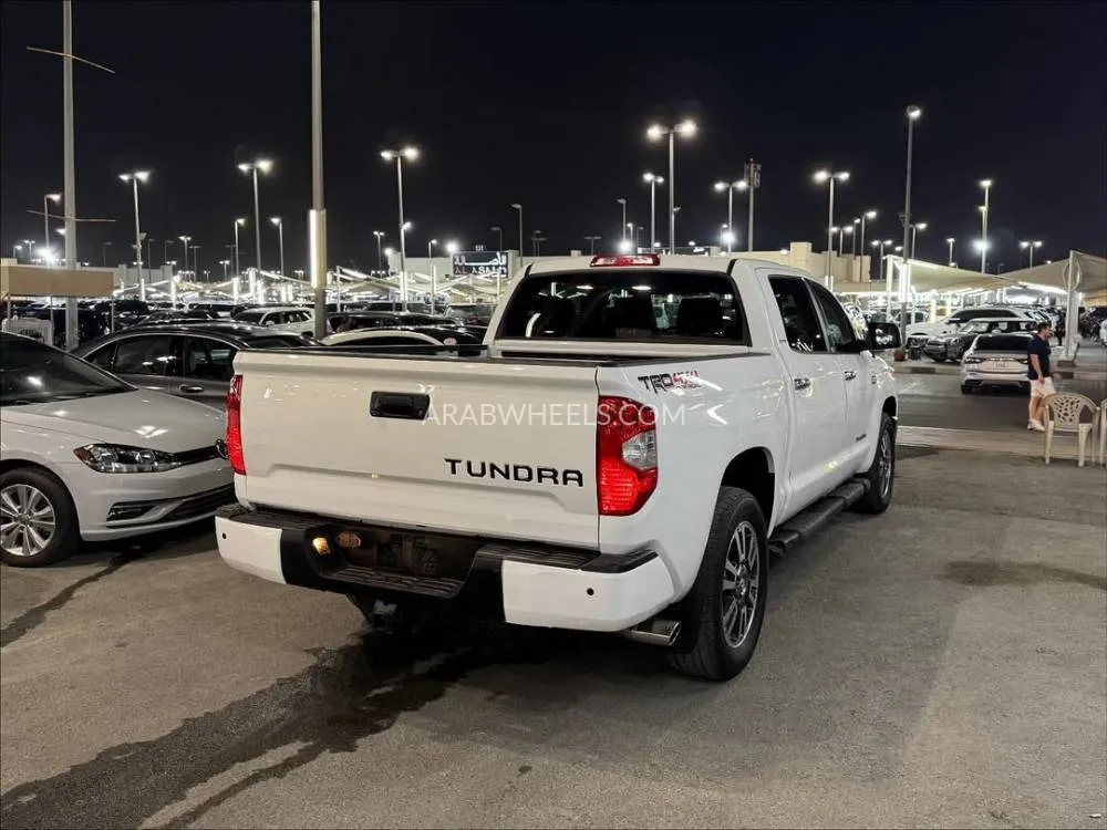 تويوتا تندرا 2017 for Sale in الشارقة Image-4