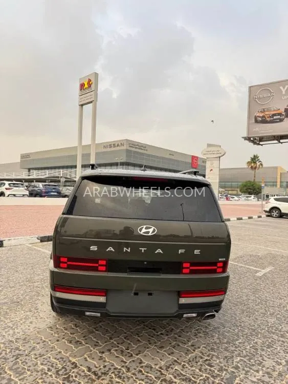 Hyundai Santa Fe 2024 for Sale in Sharjah Image-8