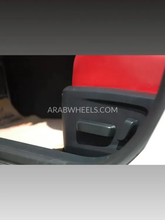 Lexus IS 2022 for Sale in Ajman Image-8