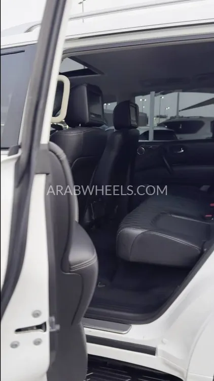 Nissan Patrol 2021 for Sale in Sharjah Image-4