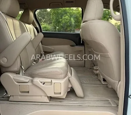 Toyota Previa 2020 for Sale in Dubai Image-11