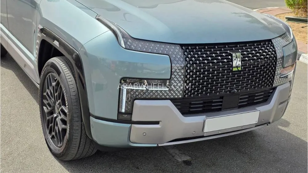 BYD U8 2025 for Sale in Dubai Image-4