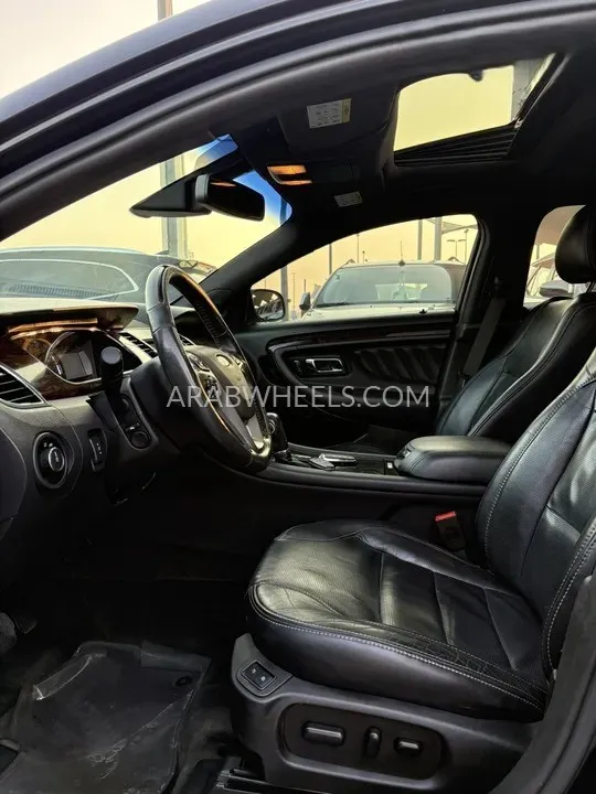Ford Taurus 2016 for Sale in Sharjah Image-11