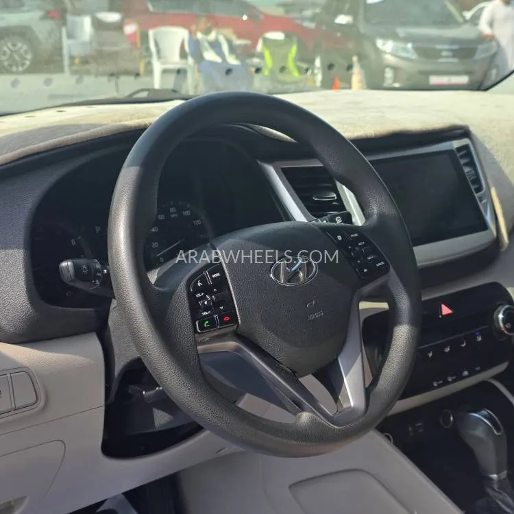 Hyundai Tucson 2016 for Sale in Sharjah Image-15