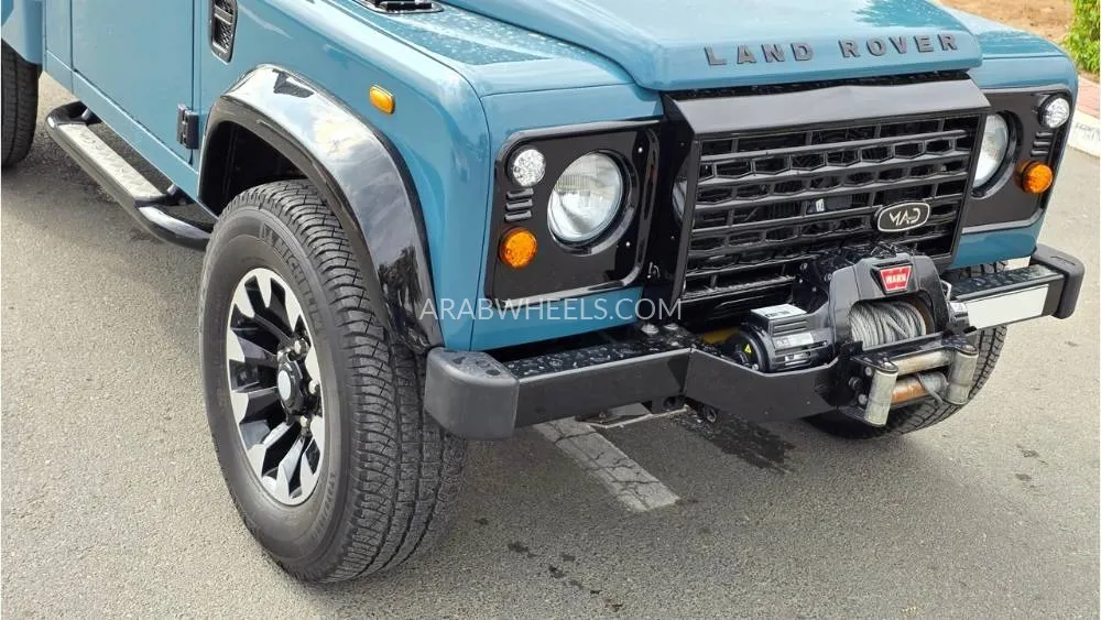 Land Rover Defender 2010 for Sale in Dubai Image-3