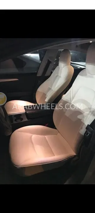 Tesla Model Y 2023 for Sale in Ajman Image-3
