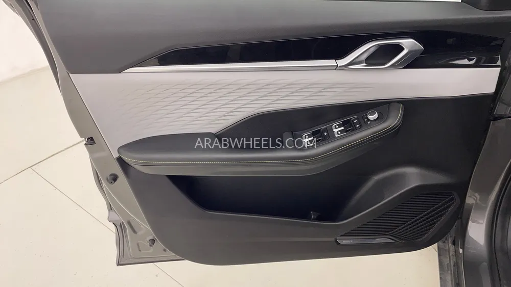 Geely Coolray 2025 for Sale in Dubai Image-19