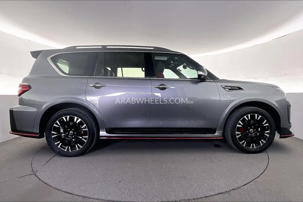 Nissan Patrol 2021 for Sale in Dubai Image-8