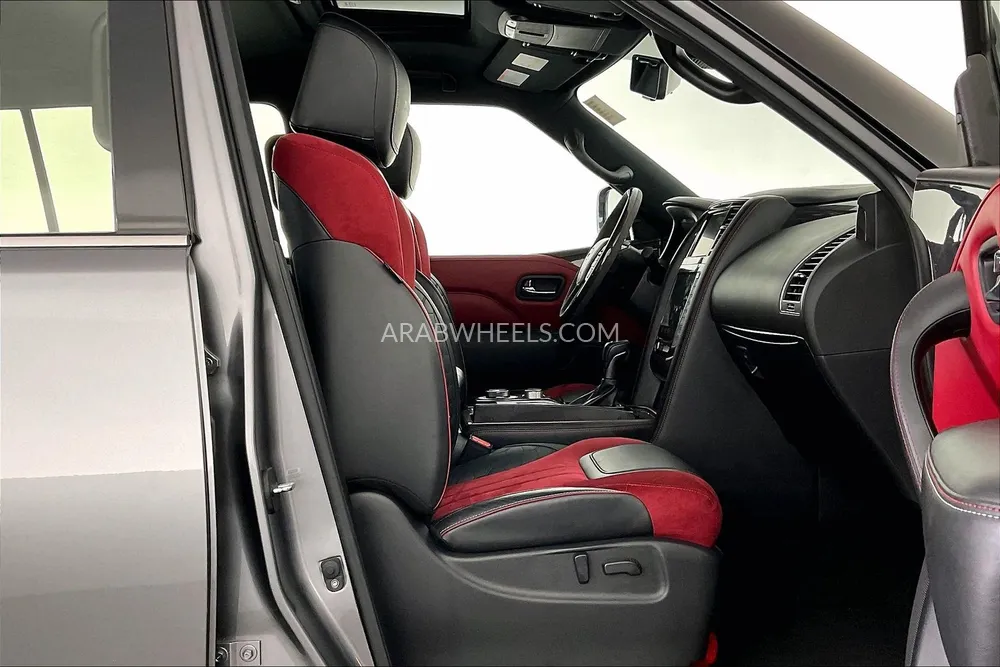 Nissan Patrol 2021 for Sale in Dubai Image-13