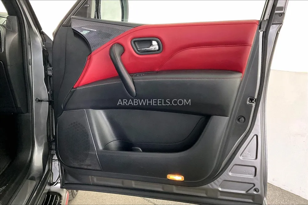 Nissan Patrol 2021 for Sale in Dubai Image-26