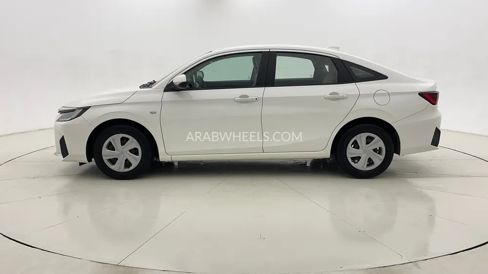 Toyota Yaris 2023 for Sale in Dubai Image-6