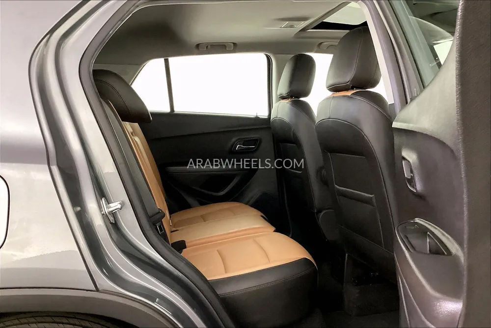 شيفروليه تراكس 2020 for Sale in الشارقة Image-23