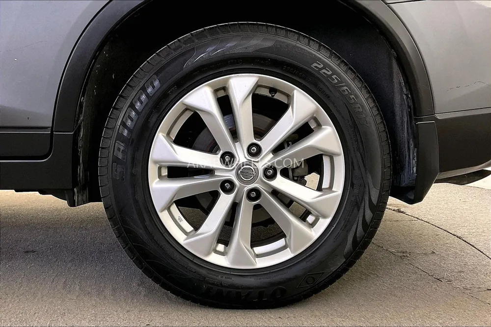 Nissan X-Trail 2016 for Sale in Sharjah Image-9