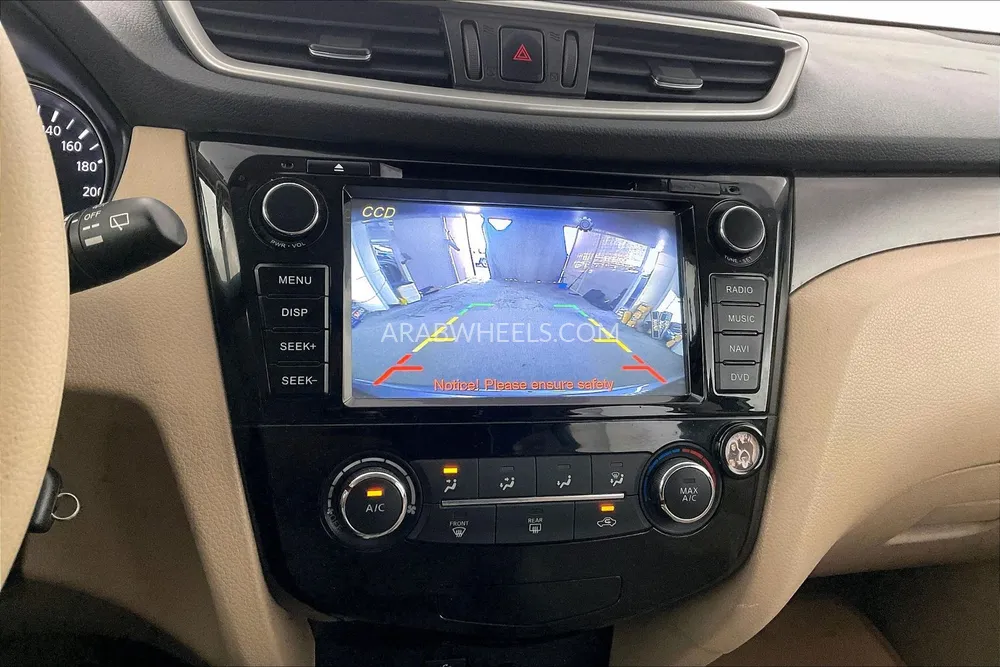 Nissan X-Trail 2016 for Sale in Sharjah Image-16