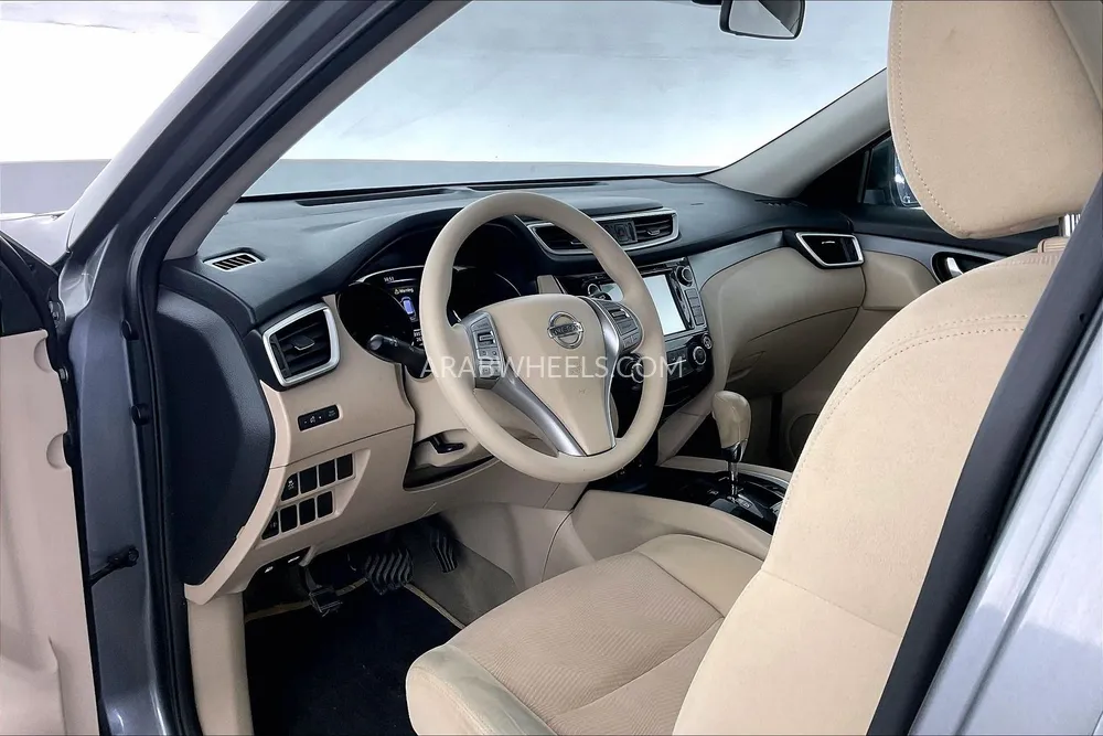 Nissan X-Trail 2016 for Sale in Sharjah Image-25
