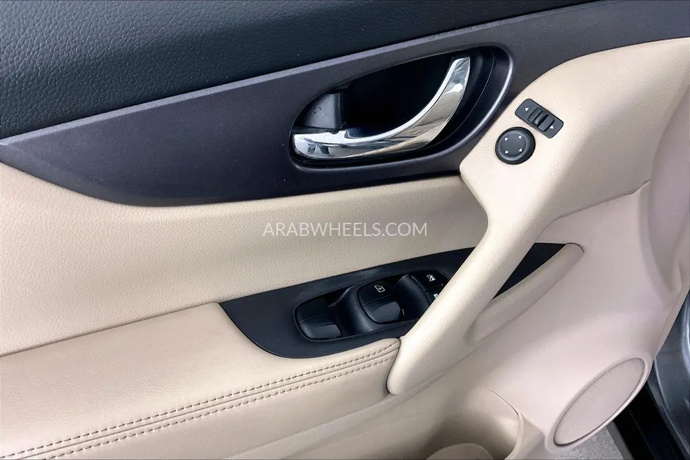 Nissan X-Trail 2016 for Sale in Sharjah Image-47