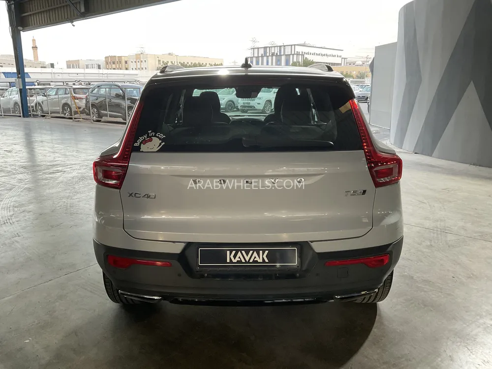 فولفو إكس سي 40 2020 for Sale in الشارقة Image-5