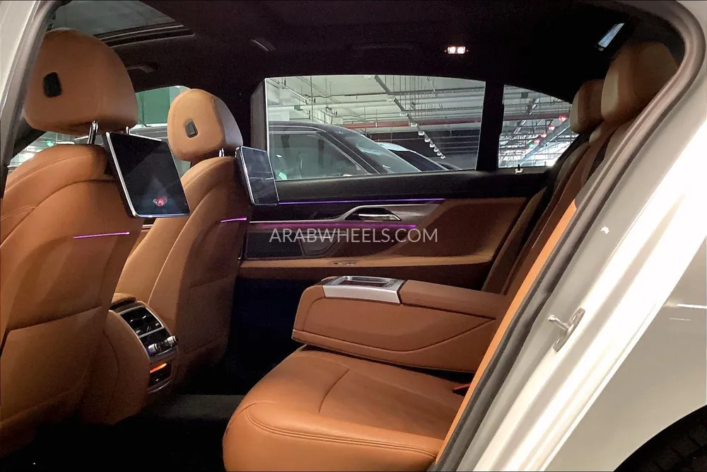 BMW 7 series 2020 for Sale in Sharjah Image-22