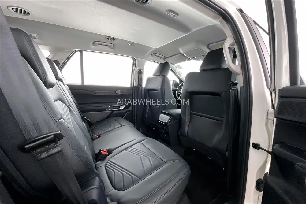 فورد إيفرست 2024 for Sale in الشارقة Image-14