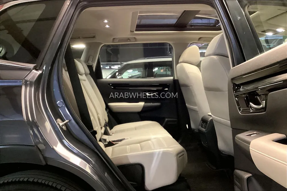 Honda CR-V 2024 for Sale in Sharjah Image-23