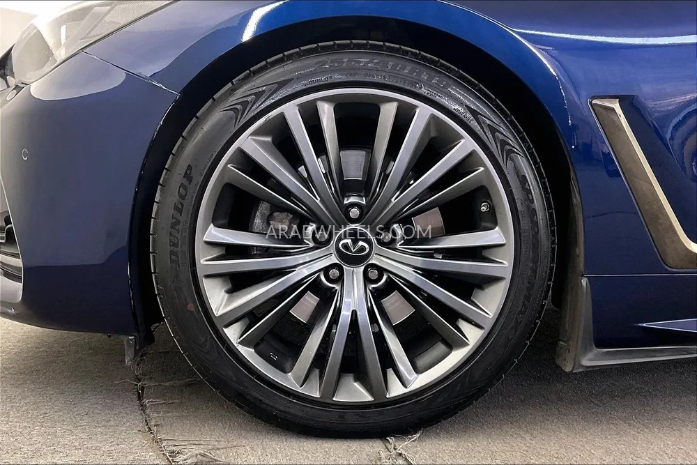 Infiniti Q60 2022 for Sale in Sharjah Image-9