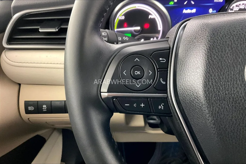 Toyota Camry 2024 for Sale in Dubai Image-20