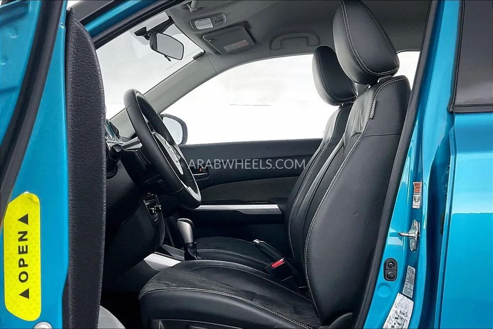 Suzuki Vitara 2020 for Sale in Dubai Image-24
