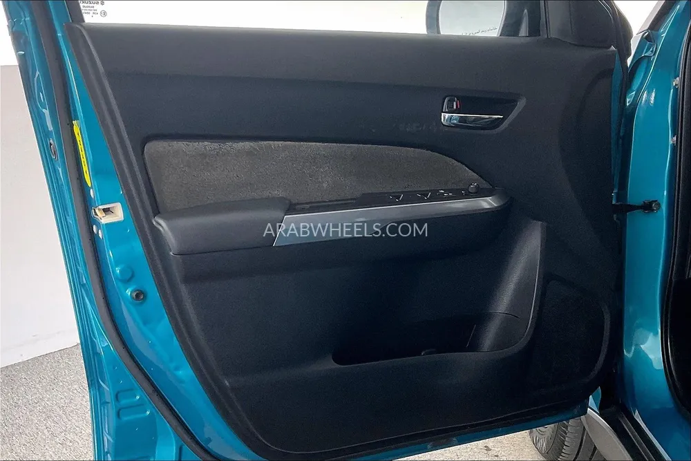 Suzuki Vitara 2020 for Sale in Dubai Image-25