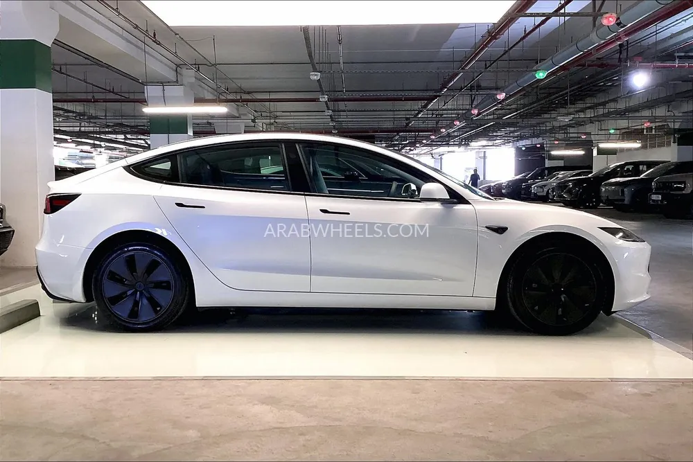 Tesla Model 3 2025 for Sale in Sharjah Image-7