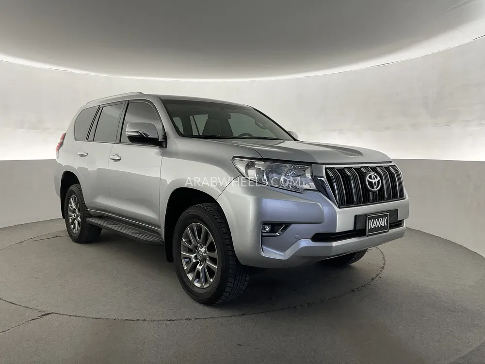 Toyota Land Cruiser Prado 2019 for Sale in Sharjah Image-3